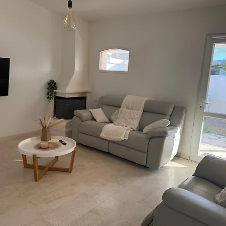 Villa Exclusive With Private Garden Quartu SantʼElena