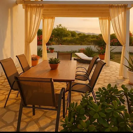 Exclusive With Private Garden Villa *